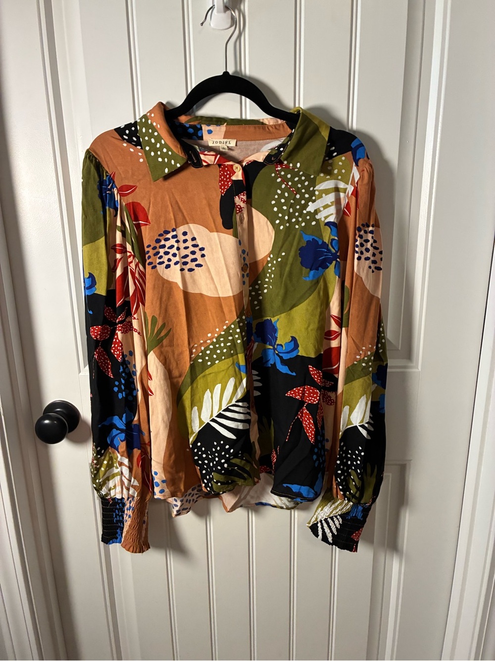 JODIFL Olive, Tan & Royal Blue Abstract Botanical Button-Down Shirt